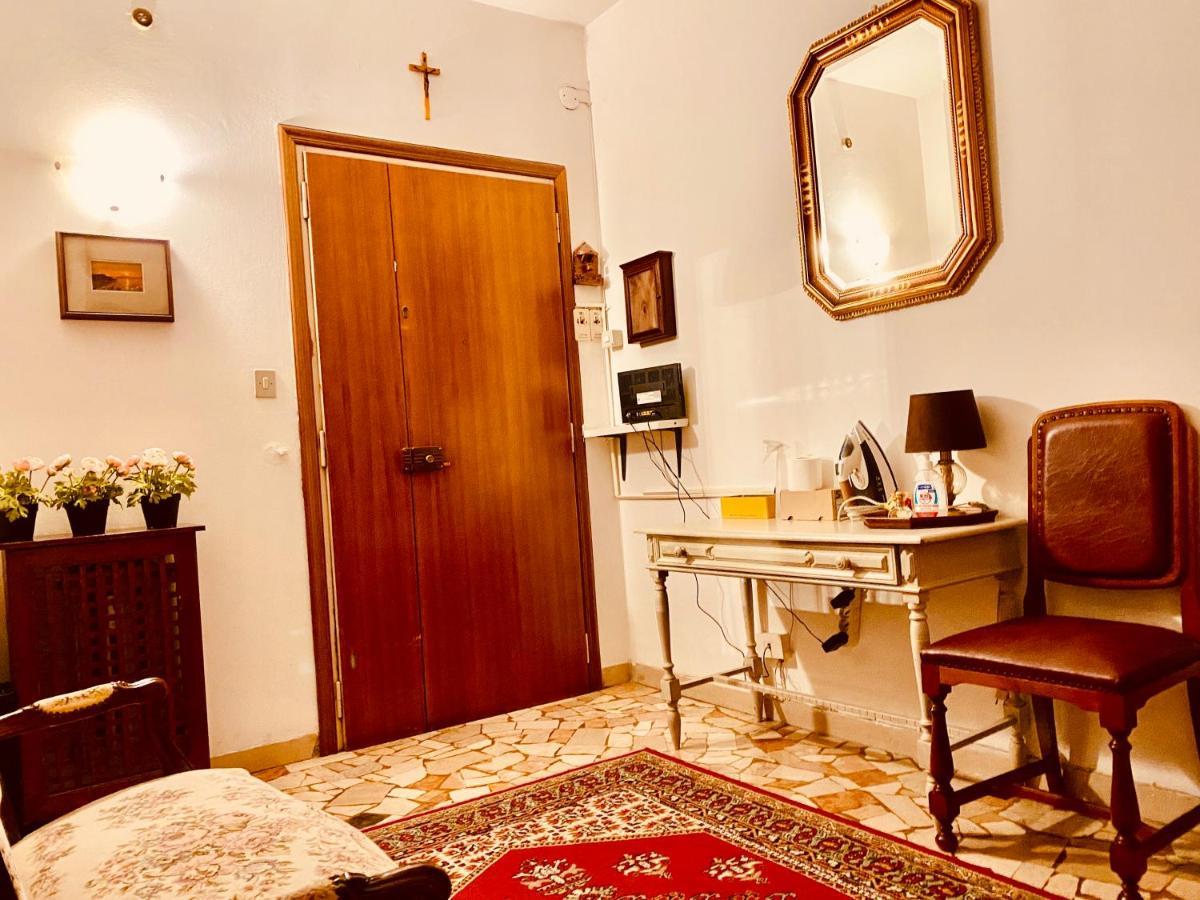Pang'S Guesthouse Mestre Dış mekan fotoğraf